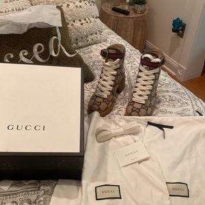 Gucci GG wool ankle boot - NEVER WORN